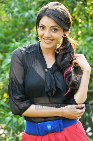 Kajal Aggarwal In A Transparent Black Top Exposing Her Black Bra & Hot Navel