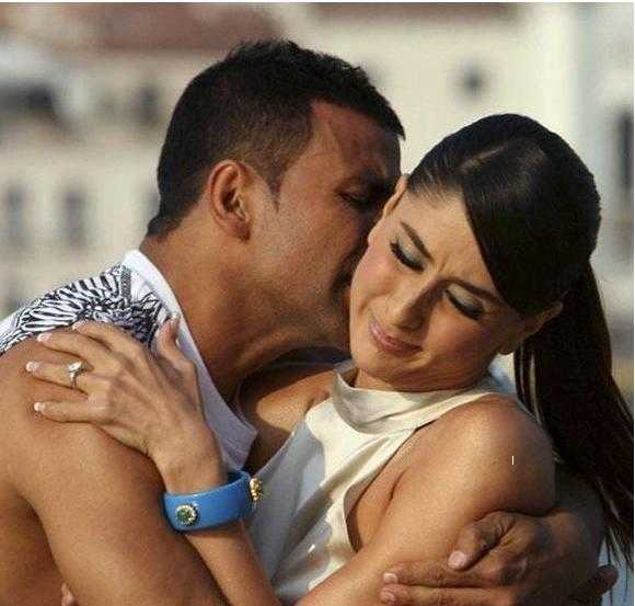 Kambakht Ishq Hindi Songs