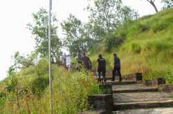 Karala Caves: The 350 Steps Climb