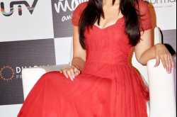 Kareena Kapoor in Red Dress looking hot