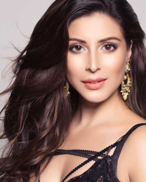 Karishma Kotak Wiki, Age, Movies, Ads, Boyfriend & More