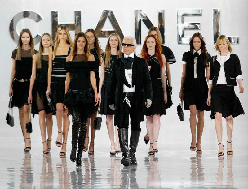 Karl Lagerfeld- The Designer Who Reinvented Luxury Fashion!