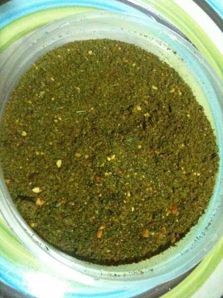 Karuveppilai Podi - Spiced Curry Leaves Powder - Great Accompaniment To Rice! 
