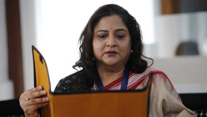 Keep Your D.A.T.E. With Your Dreams Even If You Are 50 Years Old - Mommy Tincture