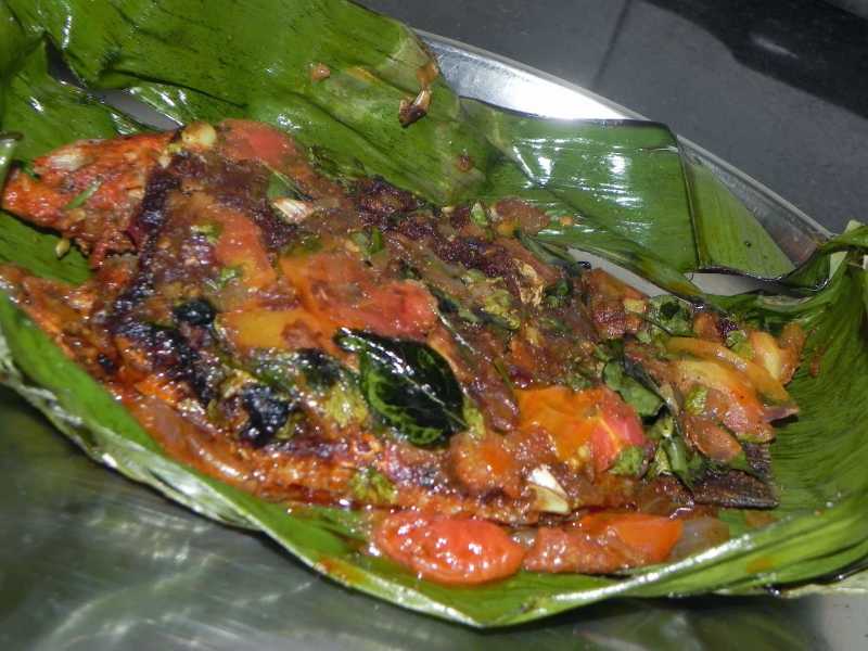 Kerala Style Karimeen Pollichathu Recipe