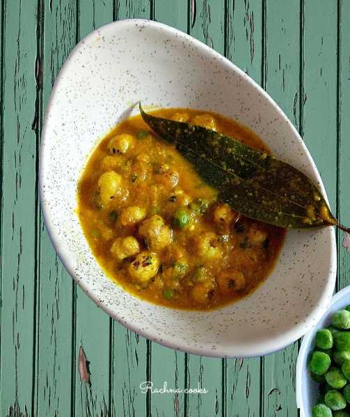 Khoya Matar Makhana Curry Recipe - Rachna Cooks