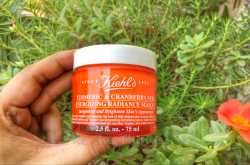 Kiehl’s Turmeric & Cranberry Seed Energizing Radiance Masque : Review & Photos