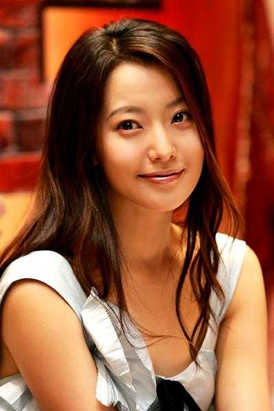 Kim Hee Sun - Sexy Beauty Hot Korean Idol Girl