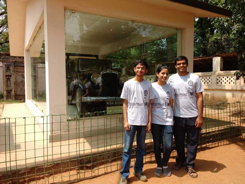 Kolkata: With Joy To Adobe Of Peace