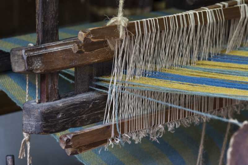 Kullu Shawls, Himachal Pradesh. Pure-wool Handloom Shawls | The Elated Cult