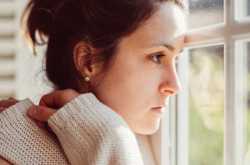 L - Lullaby chartbuster