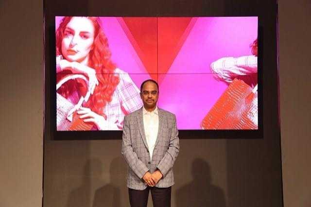 LG VideoWall Display Panels With An Even Bezel Of Just 0.44mm.