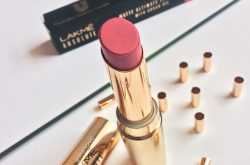 Lakme Absolute Matte Ultimate Lip Color Review » MISTCHIC