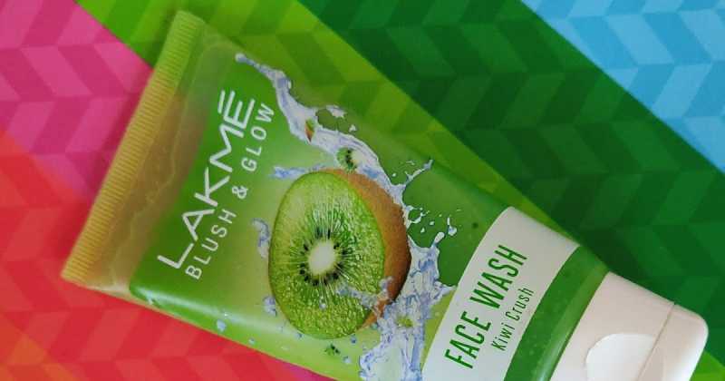Lakme Blush And Glow Kiwi Crush Face Wash