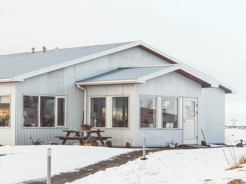 Lambastadir Guesthouse | Siddharth And Shruti