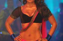 Latest Kareena Kapoor Heroine Movie Stills