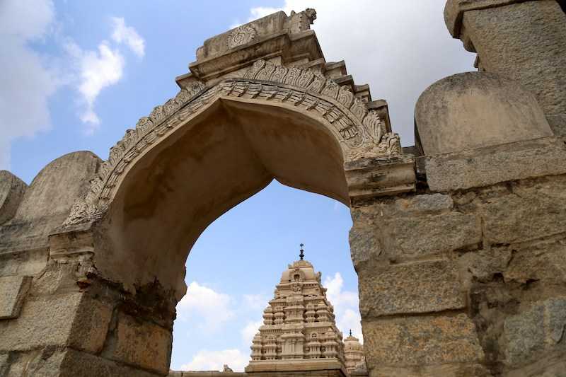 Lepakshi: Stories In Stone - Itchy Feet
