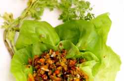 Lettuce Wraps with Peppers spicy and everyones favorite at home