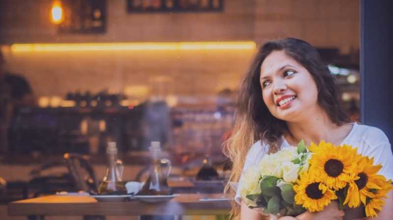 Life Is Far Too Short To Be Sad - A Life Less Ordinary With SauraBhavna