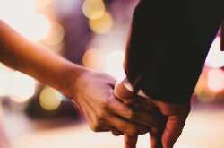 Long-Distance Love survive … Have Faith !