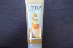 Lotus Herbals Orange Peel & Alpine Salt Whitening Skin Polisher