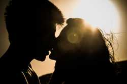 Love Tukbandi: The Moon of my Erotic Dreams...