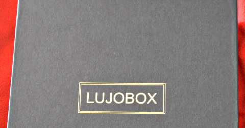 Lujo Box December 2018 Edition Review!!!