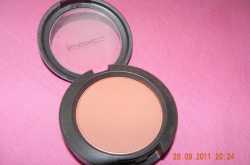 MAC coppertone blush...Review and swatch