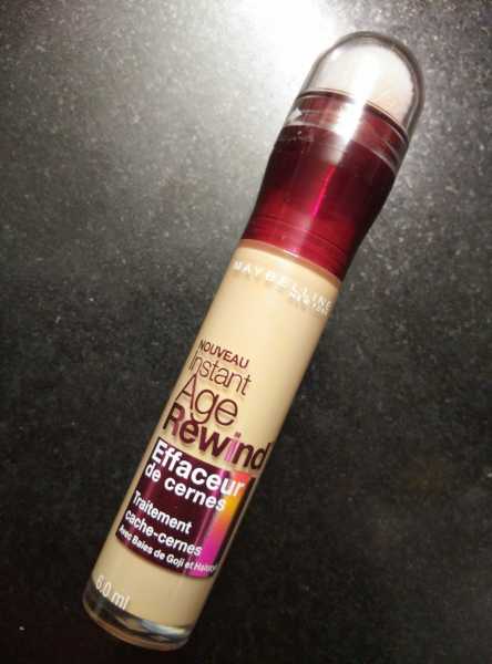 MAYBELLINE INSTANT AGE REWIND ERASER DARK CIRCLES CONCEALER :Review, Photos And Swatches!