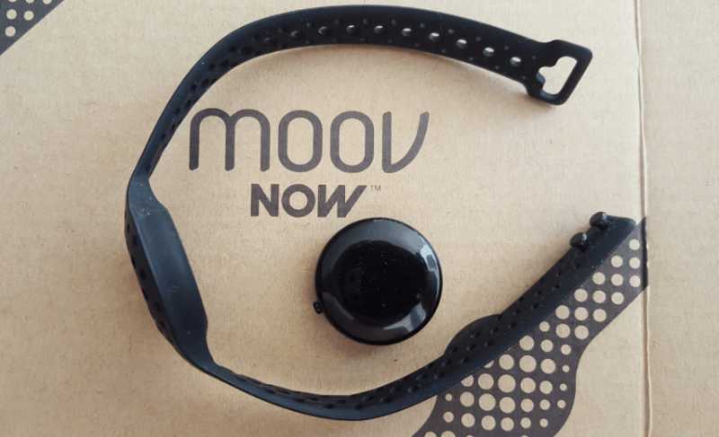 MOOV Now - Review The New Fitness Band In Market | MedicTips
