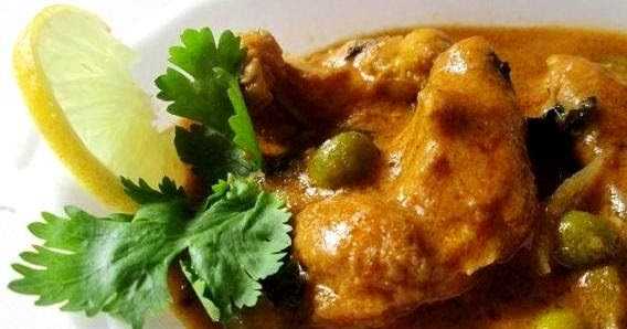 MURGH MATAR METHI/ CHICKEN PEAS AND FENUGREEK LEAVES GRAVY WITH VIDEO