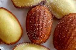 Madeleines and the dream of summer