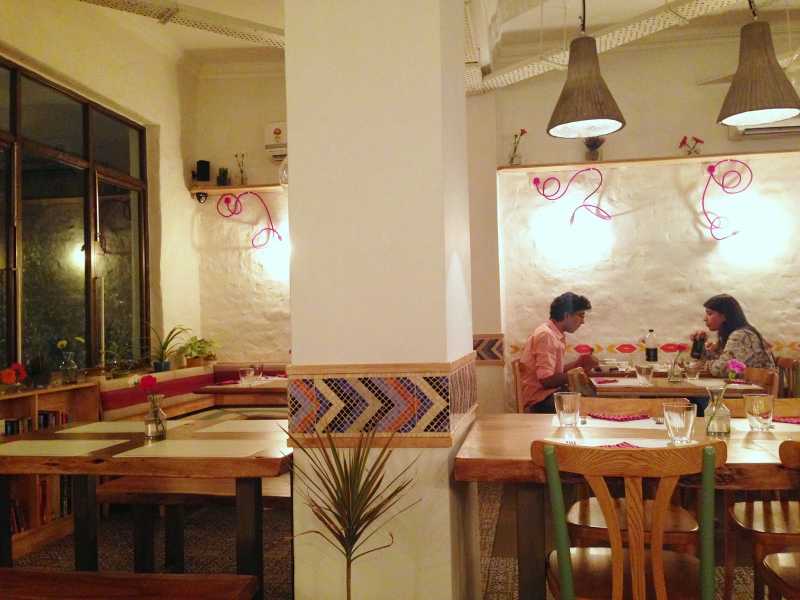 Mademoiselle Chou-Fleur: La Bodega - 2.75 