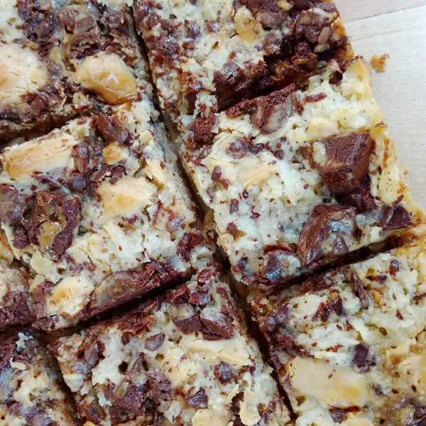 Magic Bars - FLOURS & FROSTINGS