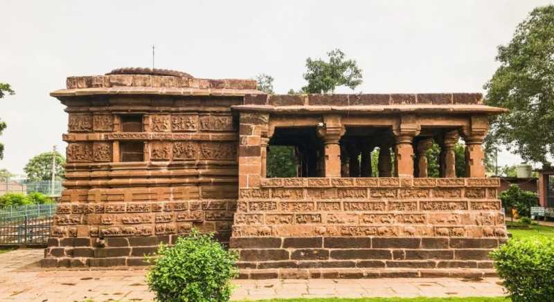Mahadev Temple In Devbaloda Is 13th Century Shrine By Kalchuris - Welcome236