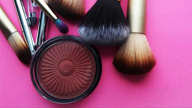 Makeup 101: 5 Types Of Blushes Explained