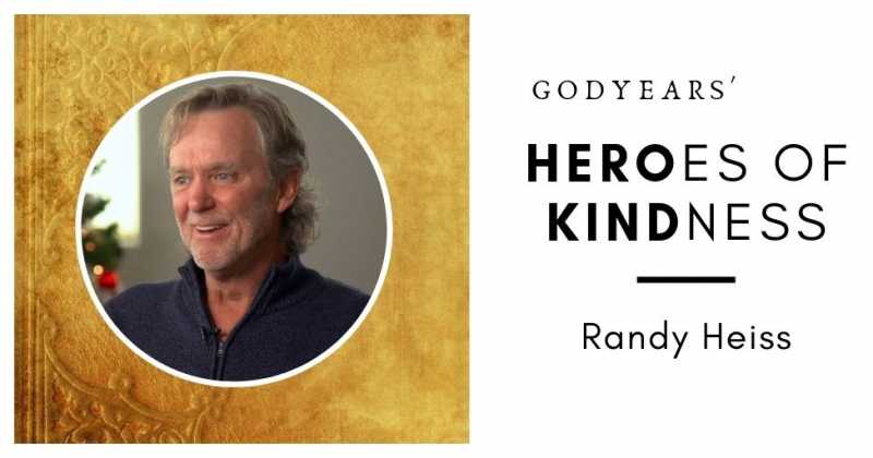 Man Crosses Border To Deliver Gifts After Finding Mexican Child