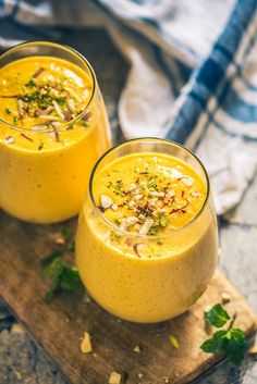 Mango Lassi Recipie - How To Make Mango Lassi In Punjabi Style