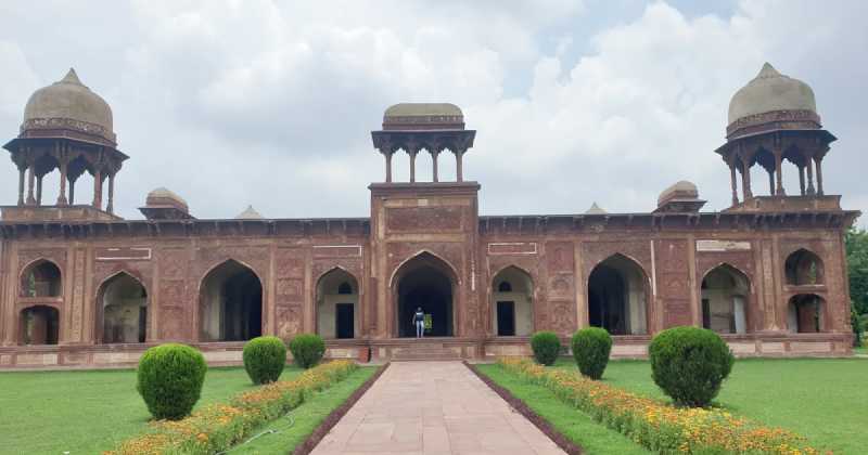 Mariam Tomb  - An Underrated And Under Maintained Monument In AGRA