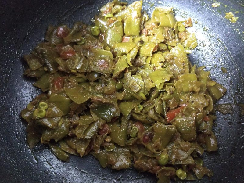 Matar Shenga Bhaaji