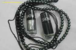 Maybelline Color show Nail Polishes in Silver Linings and Blackout: Review and Swatches: