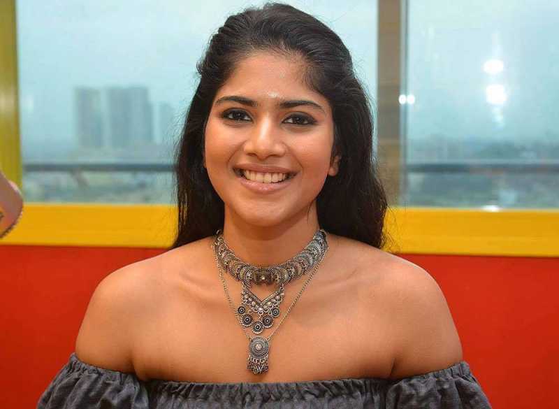 Megha Akash Actress Photos, Stills, Images - Breezemasti