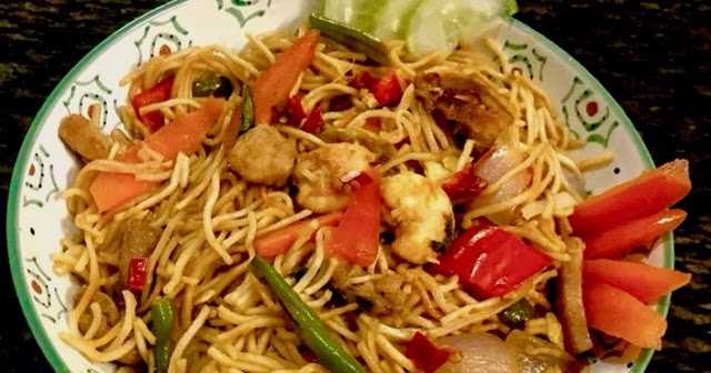 Mie Goreng (Indonesian Fried Noodles)