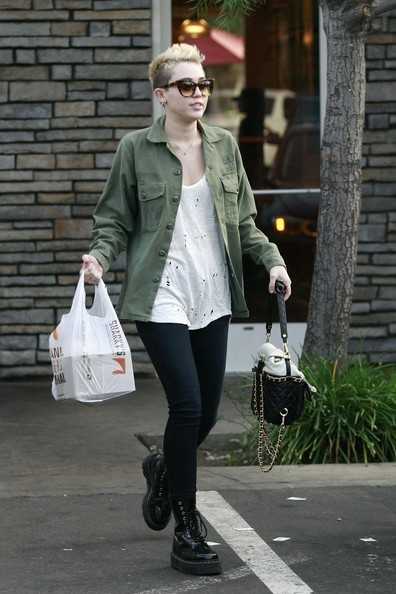 Miley Cyrus New Hair Cut