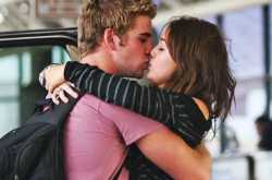 Miley Cyrus fights for  Phillip Island