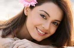 Minissha Lamba joins Aishwarya Rai at Cannes