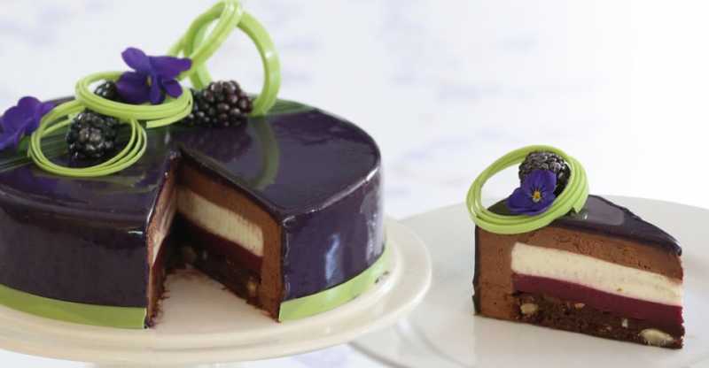 Mirror Glaze Cakes: The New Generation Of Designer Cakes - Twinkling Tina Cooks