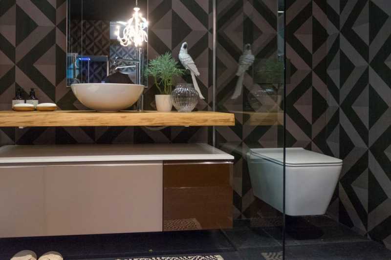 Modern Bathroom Vanity Designs And The Accessories That Complement Them - DIYVila