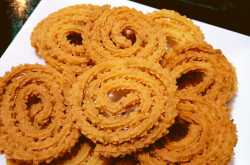 Moong Dal Chakli