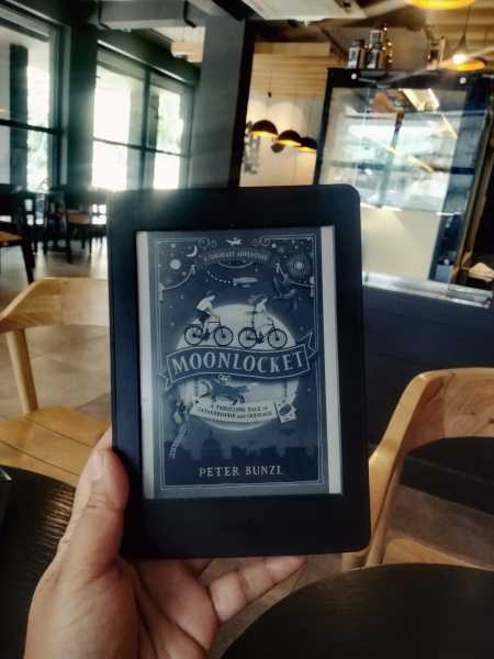 Moonlocket - Peter Bunzl